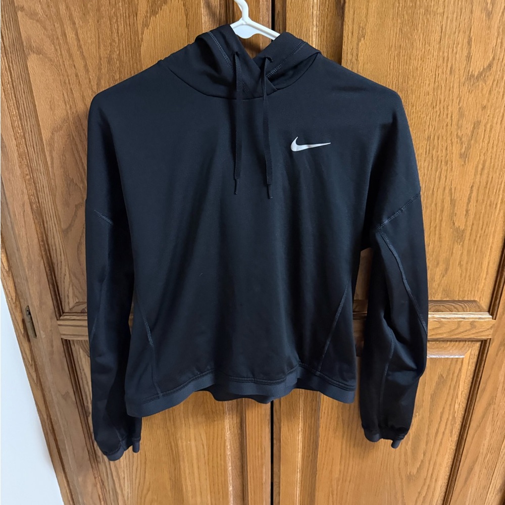 Black Nike Therma-fit Pacer hoodie